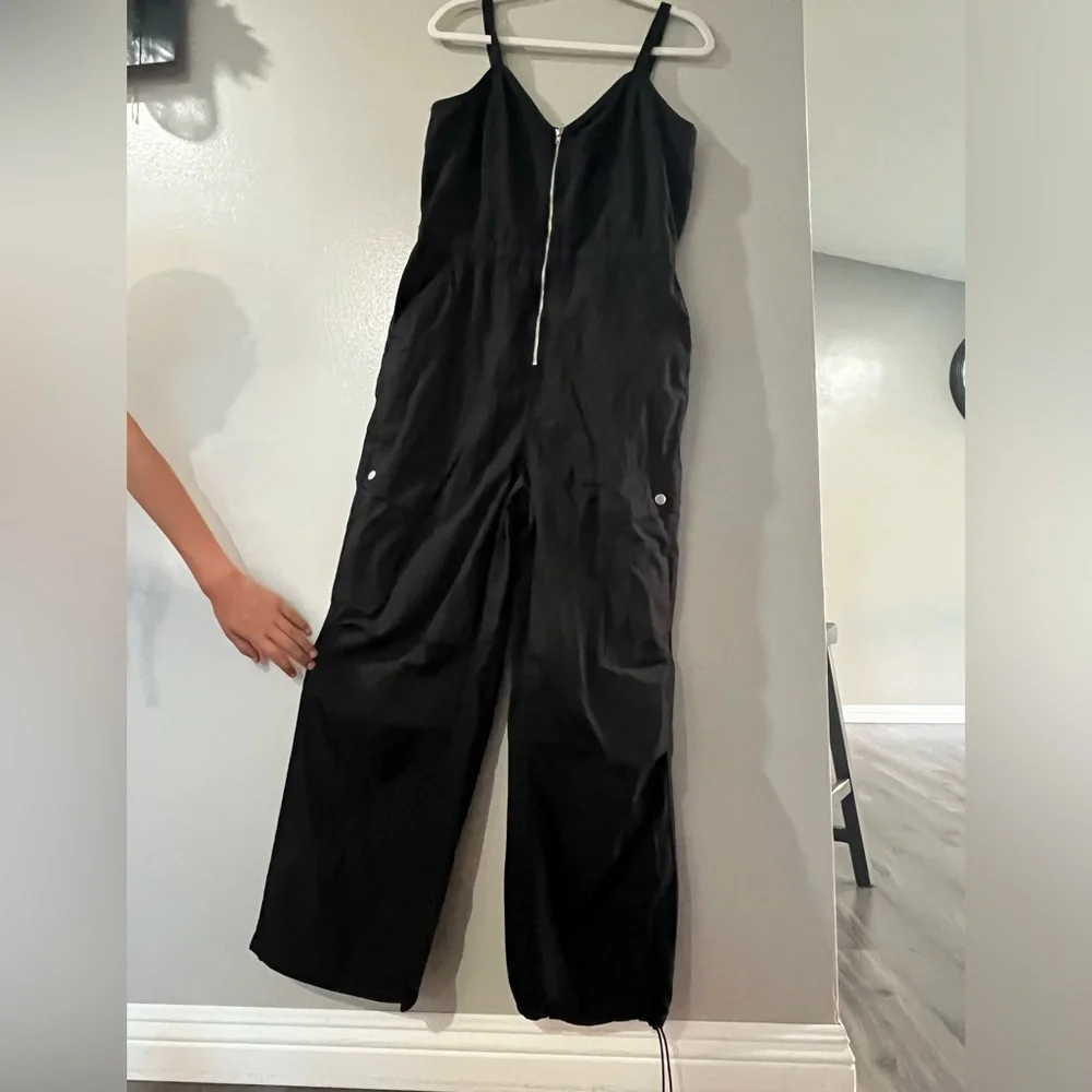 Women’s Maxi Cargo Jumpsuit   Size  M. Black